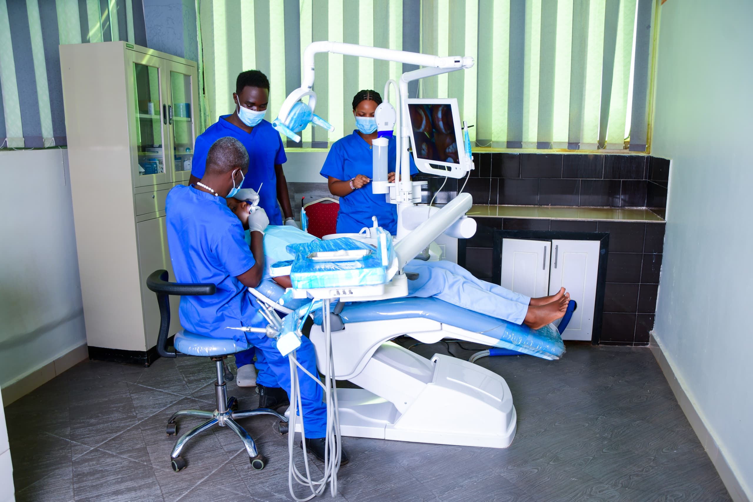 Emergency dental care and urgent treatment